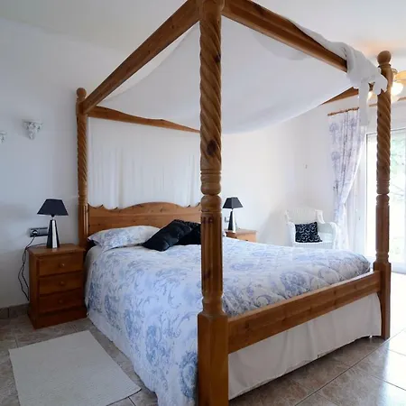 Florosa Villa